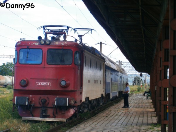 41-0655-5 pregatita cu R5425 in Adjud.jpg