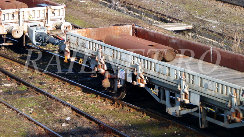 Din nou contragreutatile pe vagon.JPG (213.33 KiB) Vizualizat de 17600 ori Din nou contragreutatile pe vagon.JPG