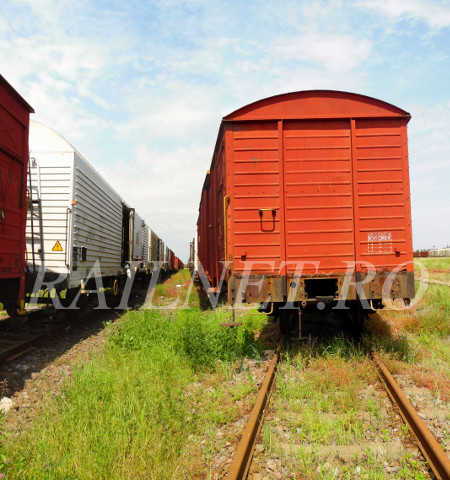 Un Gbs alaturi de mai multe Ibbhs-uri garate pe linia vecina.jpg (94.67 KiB) Vizualizat de 17237 ori Un Gbs alaturi de mai multe Ibbhs-uri garate pe linia vecina.jpg