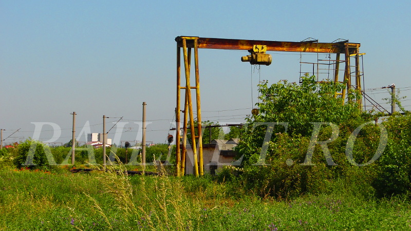 O veche macara portal pentru containere (unitati de transport intermodale).JPG (197.75 KiB) Vizualizat de 17223 ori O veche macara portal pentru containere (unitati de transport intermodale).JPG