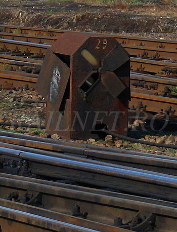 Indicator pozitie macaz (de bretea).jpg (135.9 KiB) Vizualizat de 26352 ori Indicator pozitie macaz (de bretea).jpg