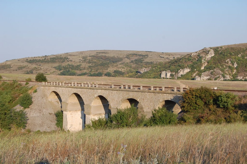 Pod de piatra pe L 804.jpg