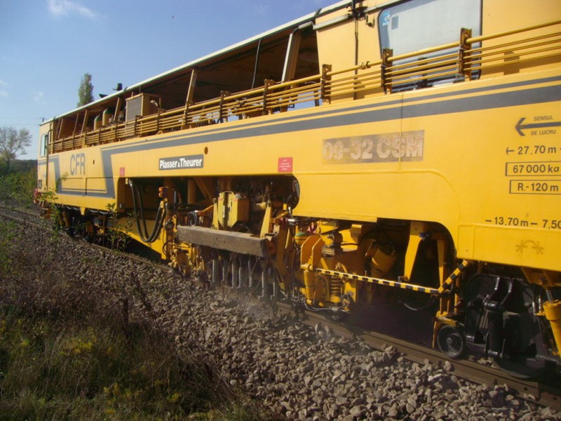 Plasser & Theurer 09-32 CSM (08).jpg